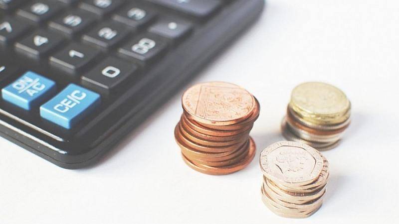 numbers-money-calculating-calculation.jpg